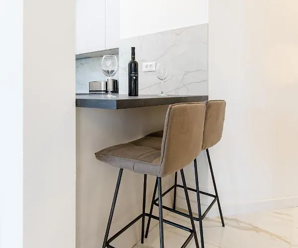 Cosmopolitan **** * Split