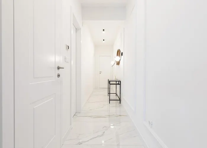 Cosmopolitan **** Apartament Split