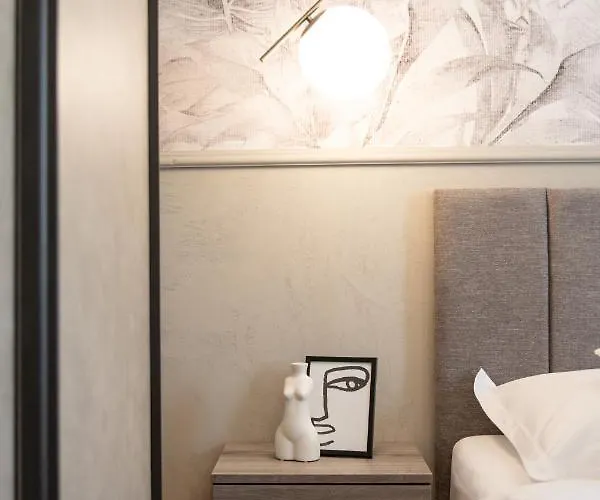 Apartament Cosmopolitan ****