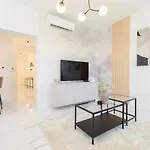 Cosmopolitan **** Apartmán *