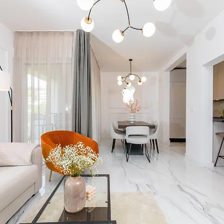 Cosmopolitan **** Apartamento Split